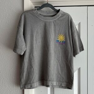 Like-new Zara Gray Kids 8-9 Tee with Sun Graphic Summer Slide